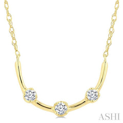 1/10 Ctw Round Cut Diamond Smile Bar Necklace in 10K Yellow Gold
