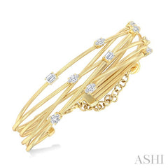 1 1/2 Ctw Criss Cross Mixed Diamond Cut Fashion Spring Bangle in 14K Yellow Gold