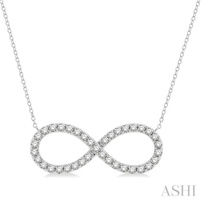 1 Ctw Round Cut Diamond Infinity Pendant With Chain in 14K White Gold