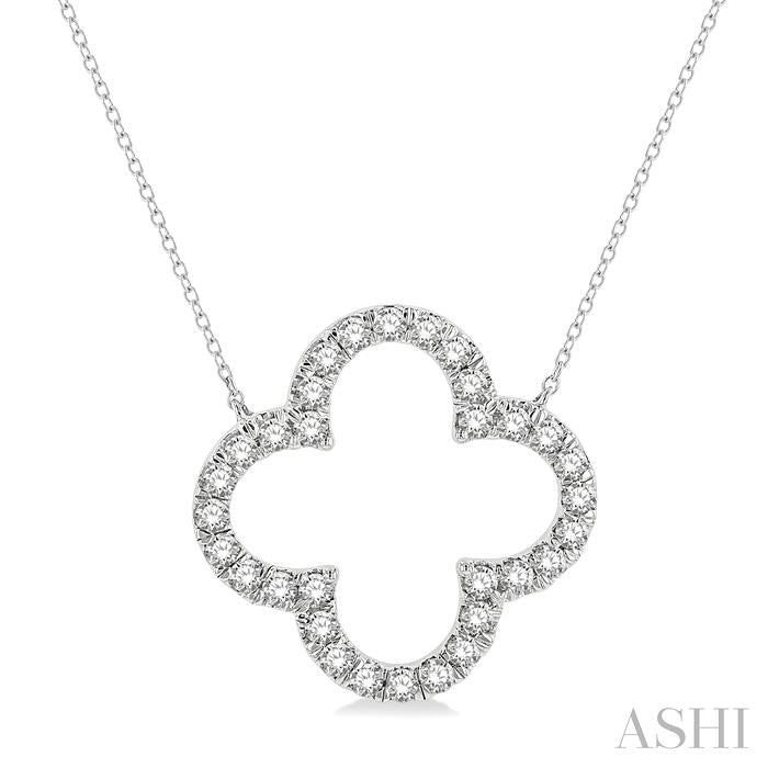 1 Ctw Clover Round Cut Diamond Pendant With Chain in 14K White Gold