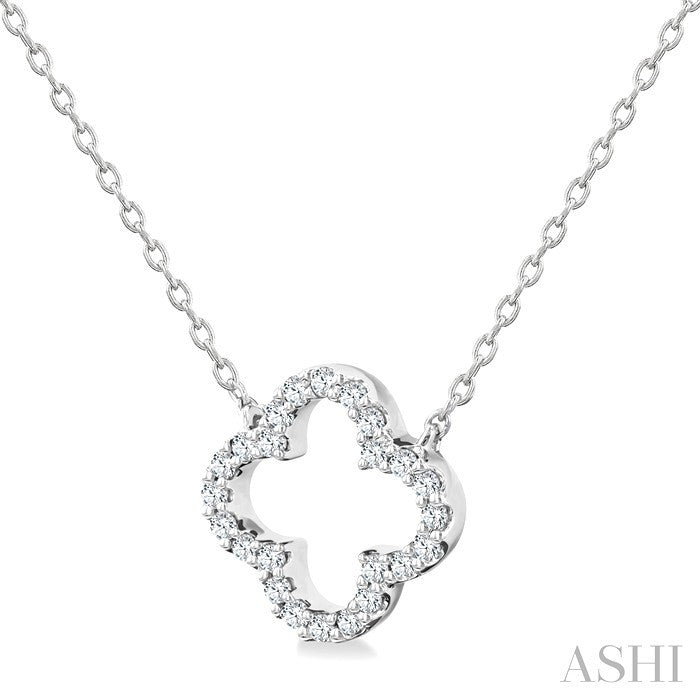 1/8 Ctw Petite Clover Round Cut Diamond Fashion Pendant With Chain in 14K White Gold