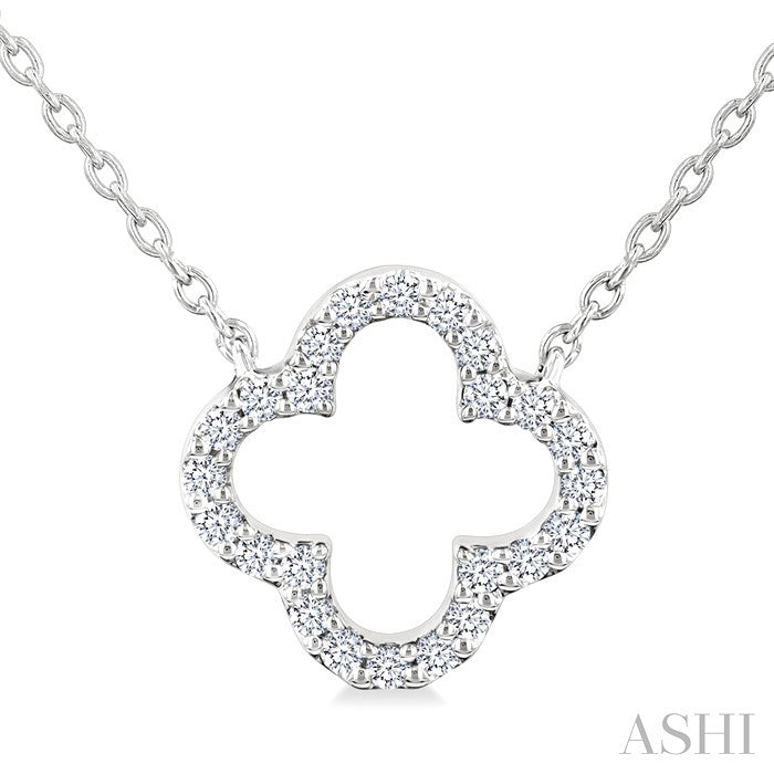1/8 Ctw Petite Clover Round Cut Diamond Fashion Pendant With Chain in 14K White Gold
