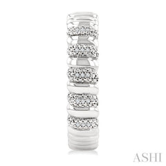 1/10 Ctw Bold Wide Ribbed Round Cut Diamond Fashion Earrings in Sterling Silver