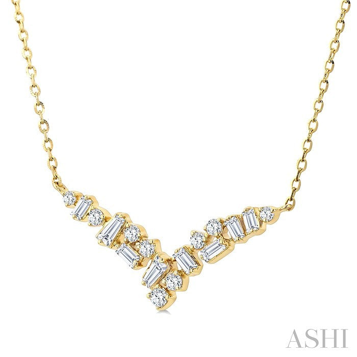 1/4 Ctw Chevron Scatter Baguette and Round Cut Diamond Fashion Necklace in 10K Yellow Gold