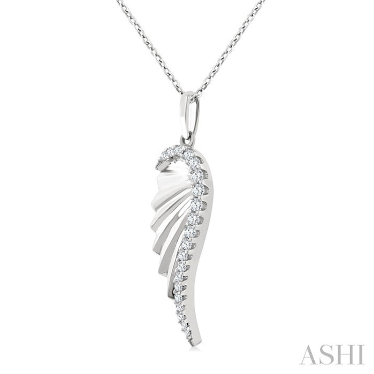 1/5 Ctw Fluted Texture Angel Wing Round Cut Diamond Fashion Pendant With Chain in 14K White Gold
