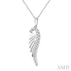 1/5 Ctw Fluted Texture Angel Wing Round Cut Diamond Fashion Pendant With Chain in 14K White Gold
