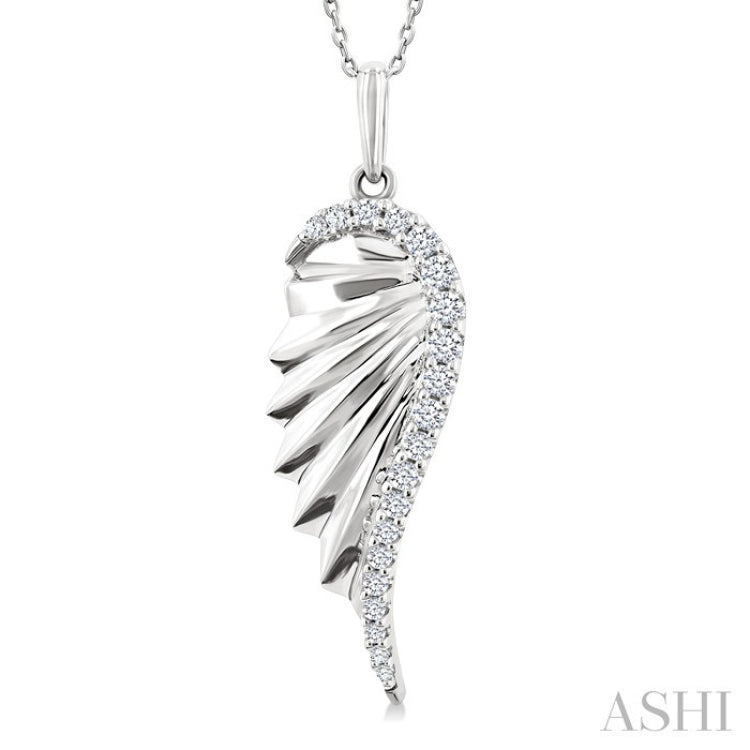 1/5 Ctw Fluted Texture Angel Wing Round Cut Diamond Fashion Pendant With Chain in 14K White Gold