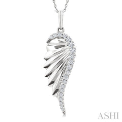 1/5 Ctw Fluted Texture Angel Wing Round Cut Diamond Fashion Pendant With Chain in 14K White Gold